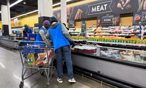 Trump izazvao veliki problem: Trgovci zaokružuju račune i gube novac, očajni i siromašni Amerikanci