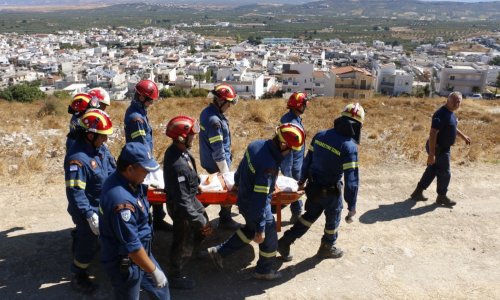 U napadu naoružane skupine na Kreti poginule najmanje dvije osobe, više ih je ozlijeđeno
