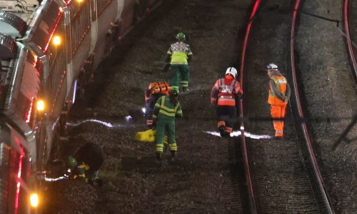 Napad nožem u Engleskoj, devetero se bori za život: Na teren poslane protuterorističke snage
