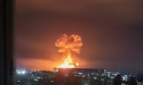 Veliki udar na crnomorsku luku: Eksplozije i požar u naftnom terminalu ruskog diva, oštećen i tanker