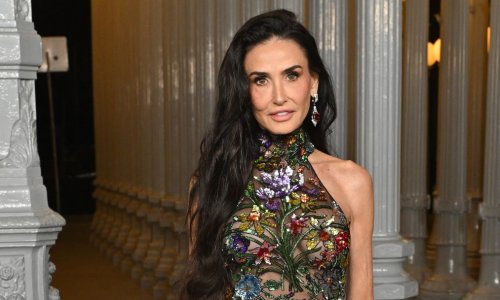 U 62. izgleda zapanjujuće: Demi Moore zablistala u prozirnoj haljini i pokazala da godine ne znače ništa