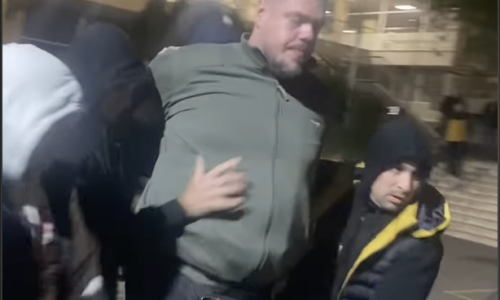 VIDEO Ispred RTS-a uhićen bivši srpski košarkaški reprezentativac Vladimir Štimac