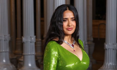 Ovako izgledati na pragu 60-e je fantazija: Salma Hayek u smaragdnoj haljini sve je iznenadila