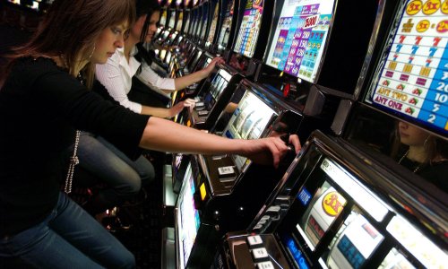 Registar igrača proradio, kladomati već uklonjeni iz kafića: Doznajemo što još država sprema kladioničarima