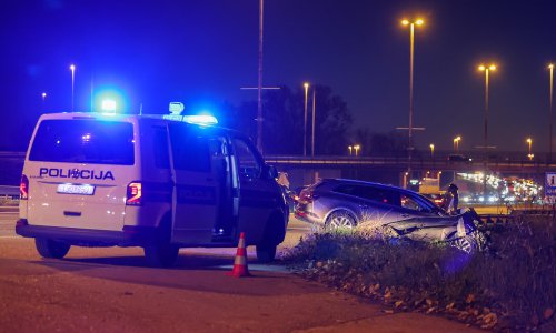 Tragedija na izlazu iz Zagreba: Vozač se automobilom zabio u ogradu i poginuo