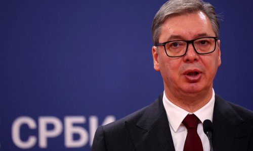 Vučić i novo plašenje naroda: Jurimo dvojicu snajperista, već tri dana ih tražimo
