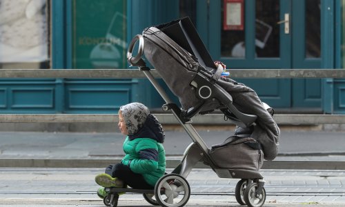 U Hrvatskoj rođeno 656 više djece nego lani, a sve više očeva koristi novo pravo