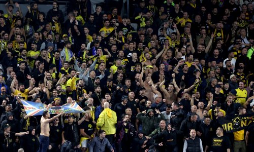 Tragedija u Grčkoj: Mladi navijač AEK-a ubijen u navijačkom sukobu