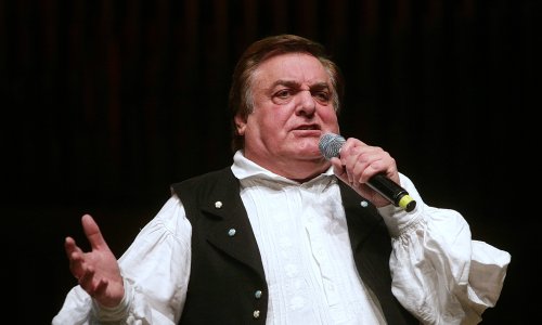 Emotivno pojavljivanje: Sinovi Kiće Slabinca na promociji knjige, ovako izgledaju