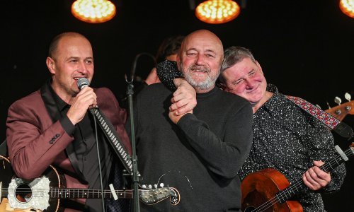 Gazde na pozornici, zvijezde u publici: Evo tko je došao na slavljeničku večer