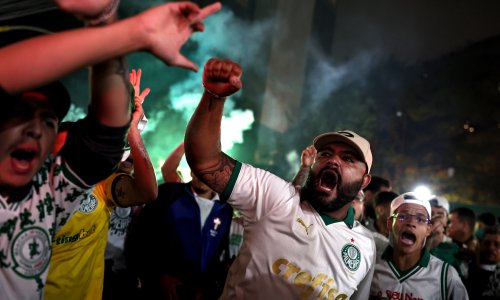 Nevjerojatna drama u nogometom zaluđenoj zemlji. Dva kluba bore se za sve