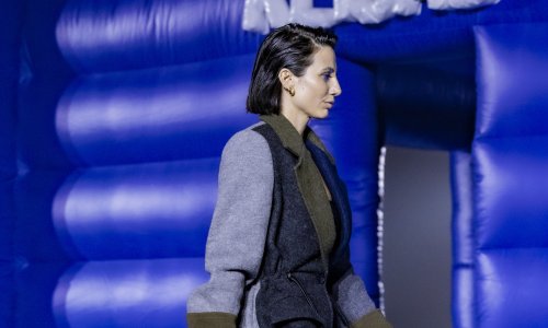 Kaputi i haljine kao stvoreni za čizme: Klisab je predstavio modne adute za zimu