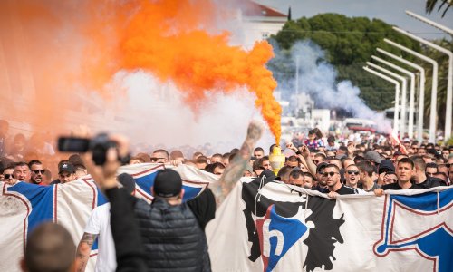 Torcida i branitelji opet na Rivi: Na koga će se okomiti danas?
