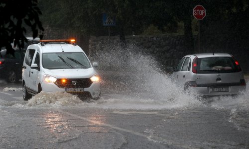 Danas bi vrijeme moglo biti opasno: Upaljen meteoalarm - prijete obilni pljuskovi i bura