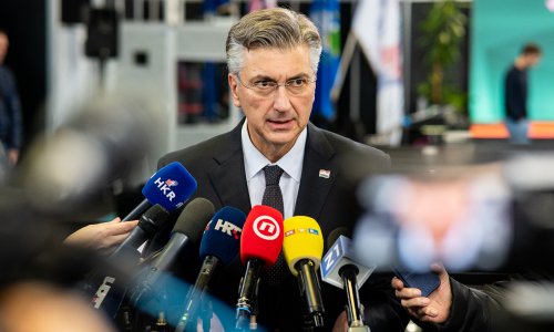 Plenković: Ne može nas nitko uvjeriti da smo povijesni revizionisti. Moramo smirivati tenzije