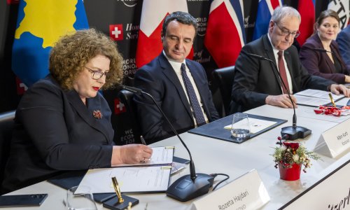 Kosovski premijer pod pristiskom: Ministrica trgovine optužena za korupciju