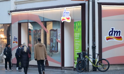 Dm otkrio kolike su prosječne plaće njegovih 2300 radnika