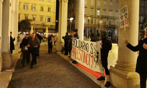 Aktivisti upali u riječki HNK i prekinuli premijeru plesne predstave izraelskog koreografa
