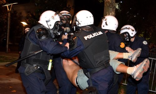 'Vučićev batinaš s Marakane' stigao iz Srbije kako bi izazvao nerede na utakmici s Hrvatskom; Crnogorci su ga uhitili