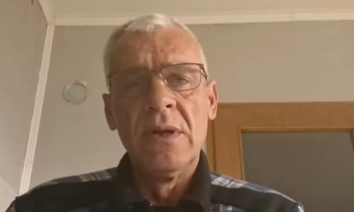 Vozaču busa pozlilo usred štrajka glađu protiv Vučića: Policajci mu se smijali?