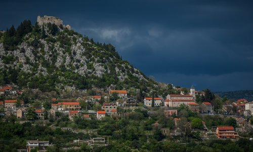 Jednoglasna odluka: Vrgorac se zadužuje radi obnove sportske dvorane