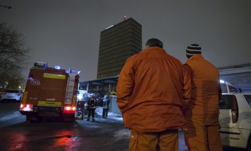 Požar na vrhu Vjesnikova nebodera