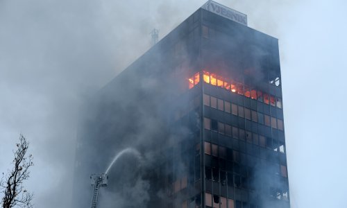 Stiglo ozbiljno upozorenje: 'Moglo bi doći do nekontroliranog urušavanja Vjesnika, dovoljan je jači vjetar'