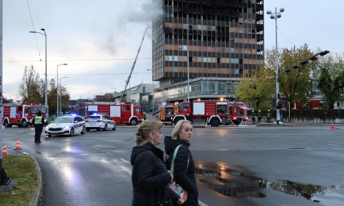 'Vatrogasci su se sjurili na vrh, počeli gasiti, no u tom su trenutku vidjeli da gori i ispod njih'