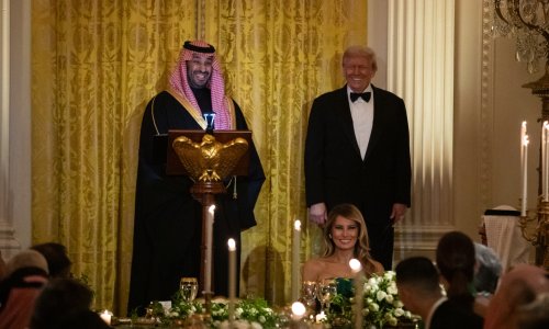 Bin Salman u Washingtonu: Trump ga hvali i drži za ruke, Kongres podijeljen zbog ubojstva novinara