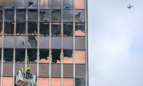 Policija uhitila mlađu osobu zbog požara u neboderu Vjesnika