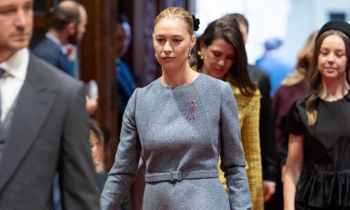 Talijanka plave krvi briljira u savršenoj zimskoj haljini: Oblikuje figuru i odlično skriva trbuščić