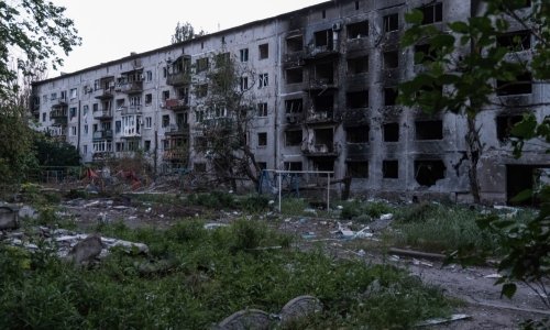 Vojnici u ruskom videu slobodno šeću ukrajinskim Pokrovskom