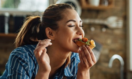 Stručnjaci upozoravaju: Ovo su najgore namirnice za vaše srce, a jedemo ih svaki dan