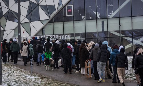 Gužva premu vrhu zagrebačke gore: Na žičaru se čeka više od sat vremena