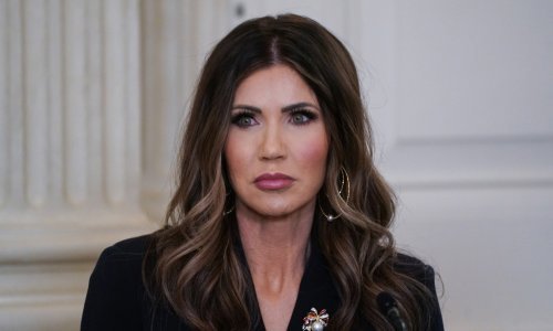 Svi žele 'Mar-a-Lago lice': Napuhane usne, ukočene obrve i neprirodno napeta koža