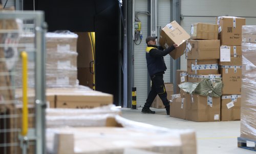 Pošta i Carina zatrpane paketima uoči crnog petka: Sljedeće godine vjerojatno neće biti tako
