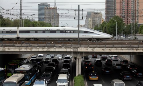 Nesreća u Kini: Vlak na zakrivljenoj pruzi pogodio skupinu radnika