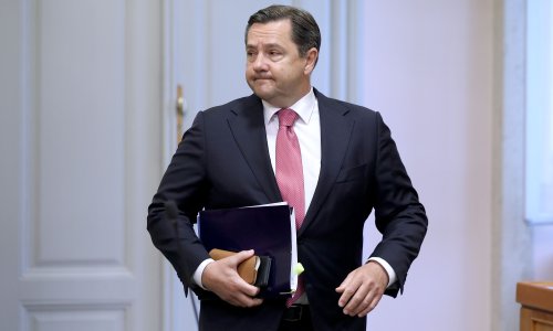 Zbog mita uhićen glavni državni inspektor Andrija Mikulić, Vlada ga odmah smijenila