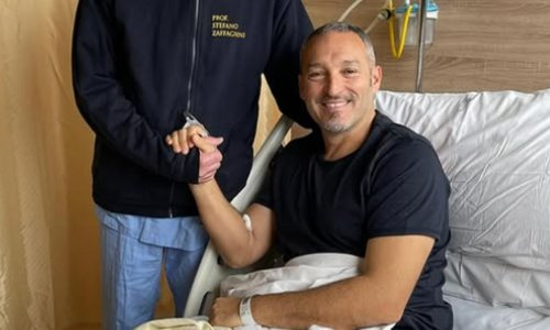 Proslavljeni talijanski nogometaš objavio fotografiju iz bolnice i sve zabrinuo