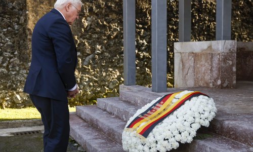 Prvi njemački čelnik posjetio Guernicu: 'Zločin su počinili Nijemci'