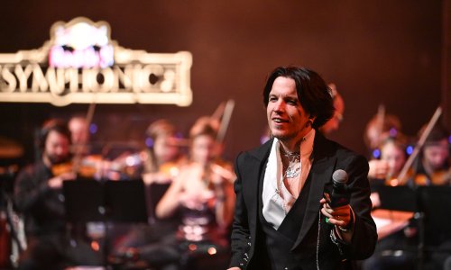 Što je s kosom Baby Lasagne? Izgleda kao da će otvoriti salon u Švabiji pod nazivom Friseur Lasagna