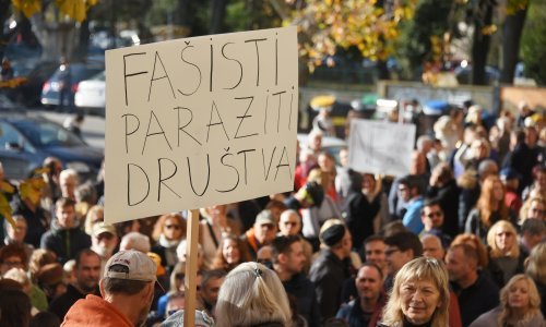 Prosvjedi 'Ujedinjeni protiv fašizma' razjedinili društvo? 'Gledamo ljude u crnom...'