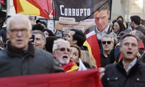 Tisuće prosvjednika u Madridu zatražile ostavku premijera Sáncheza