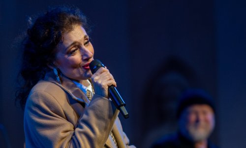 Doris Dragović iznenadila stajlingom, komentari nisu izostali