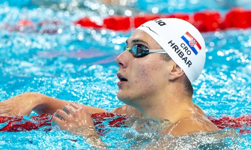 Mješovita štafeta u finalu, Sivec u polufinalu na 200m prsno
