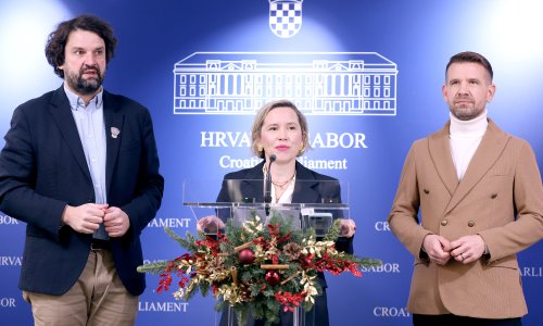 Jokić: 'Djecu više ne odgajaju ni roditelji ni crkva niti škola, odgajaju ih algoritmi'