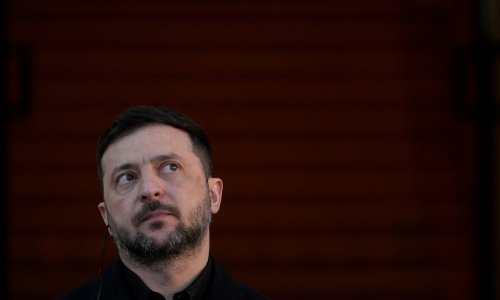 Dronovi krenuli na avion u kojem je bio Volodimir Zelenski: Slučajnost ga je spasila