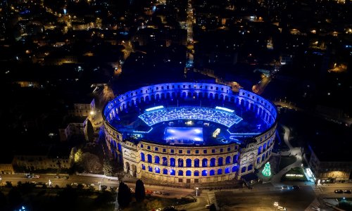 Pula ove zime ponovno blista u punom sjaju!