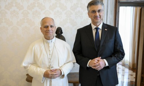 Plenkovića dojmio susret s papom: 'U sjajnoj je intelektualnoj formi. Pozvao sam ga u Hrvatsku'
