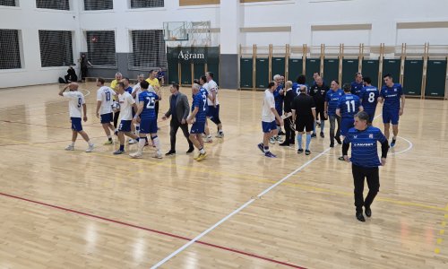 Na parketu Vlaović, Olić, Strinić, Kozniku... a na tribinama Zajec, Bokšić, Šurjak...